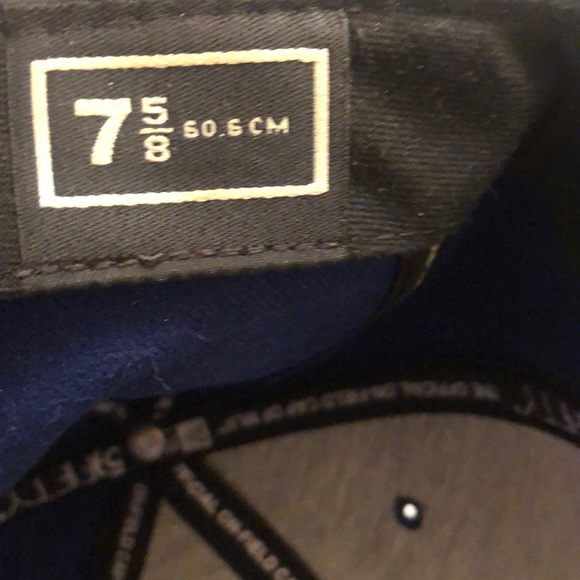 Texas Rangers Fitted Hat - Picture 4 of 5